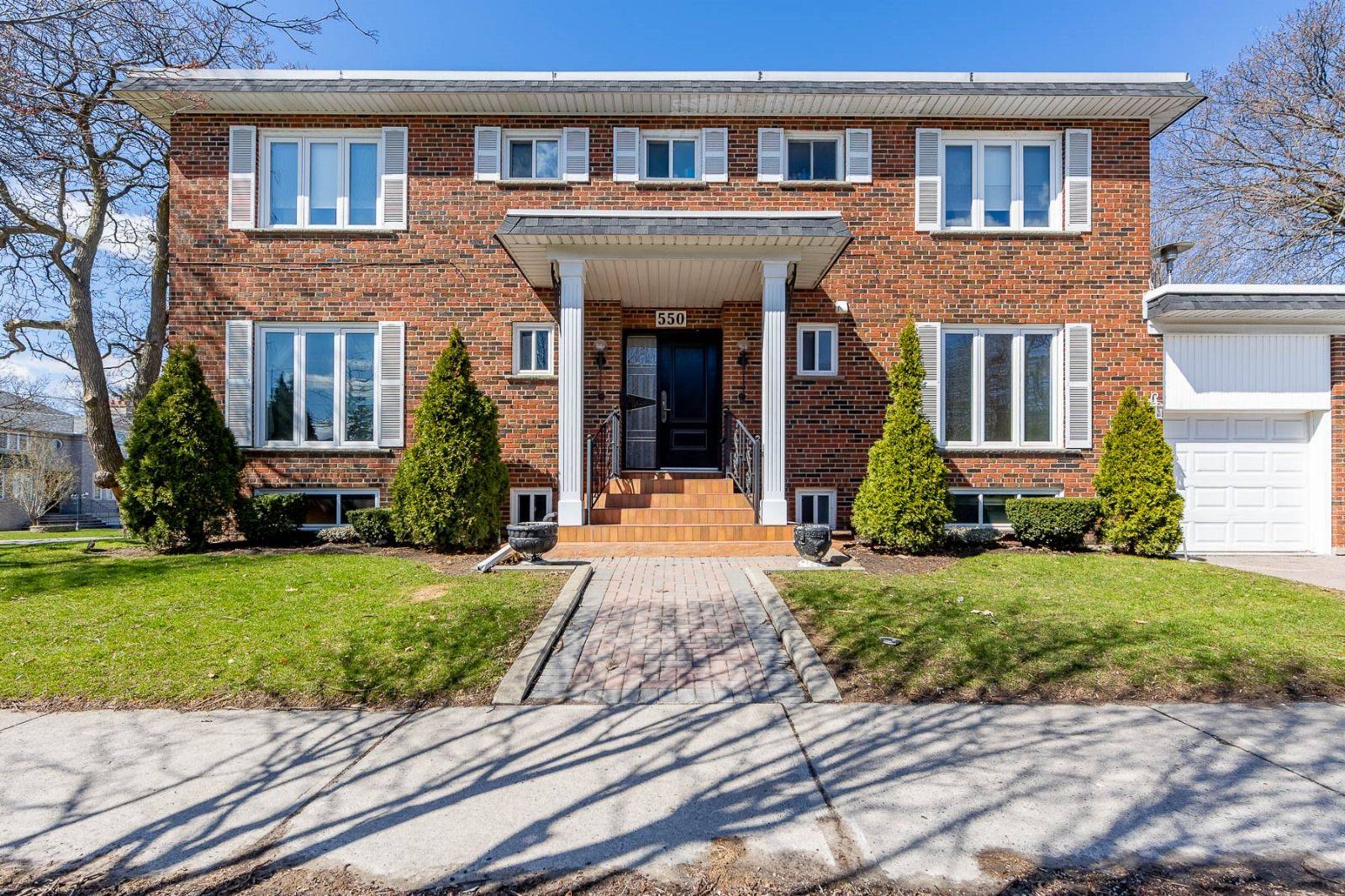 Toronto C04, ON M6B 1Z4,550 Glencairn AVE #BSMT