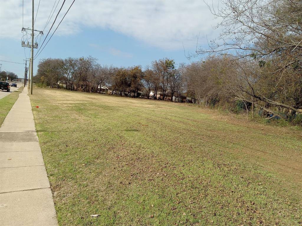 Burleson, TX 76028,320 W Hidden Creek Parkway