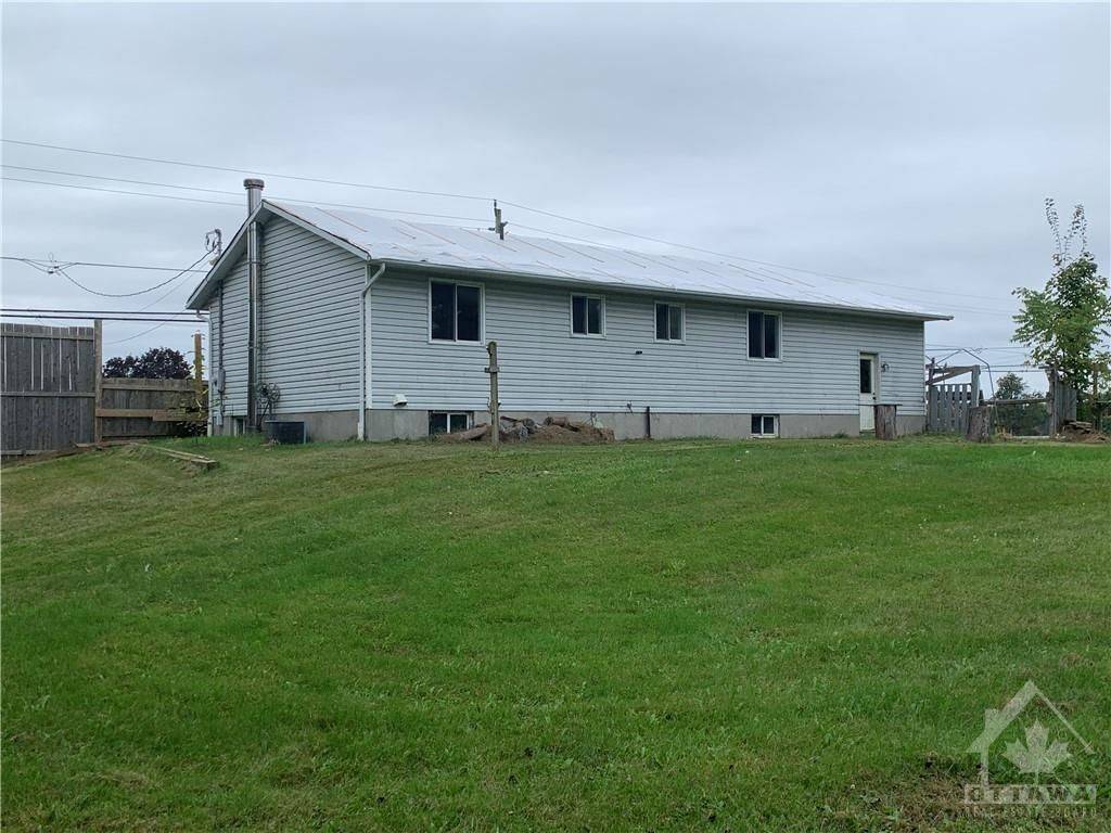 Rideau Lakes, ON K0G 1G0,548 HIGHWAY 15 N/A