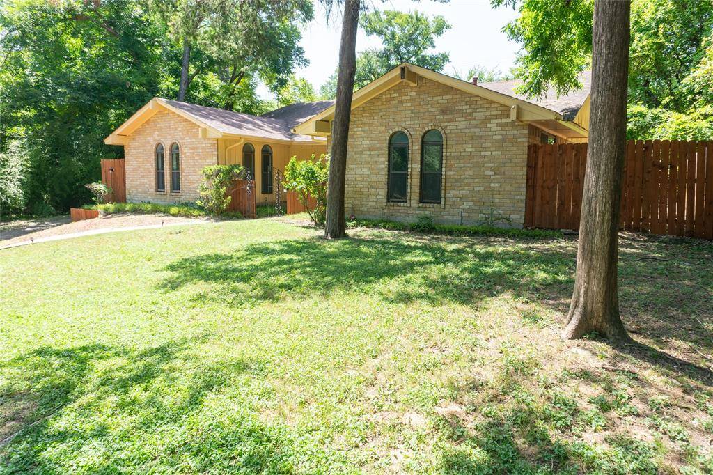 Dallas, TX 75233,2621 Deep Hill Circle