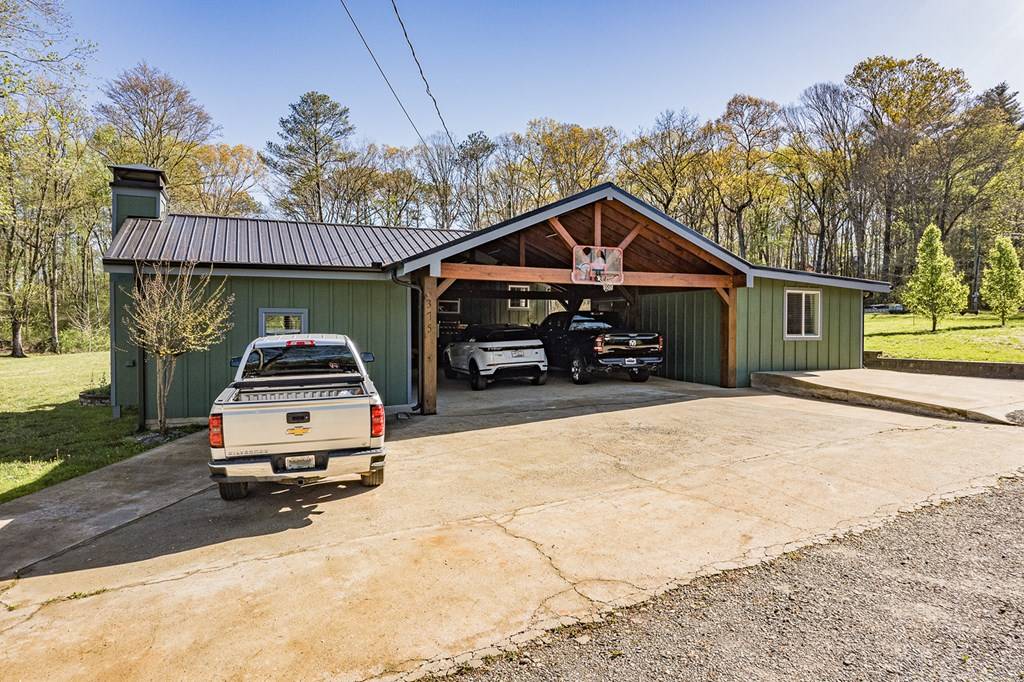 Ellijay, GA 30536,375 Parks Drive