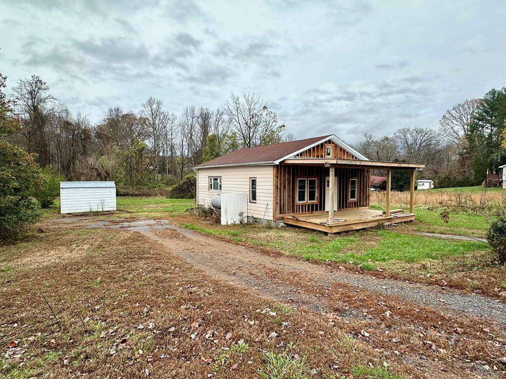 Hayesville, NC 28904,96 Hiawassee Street