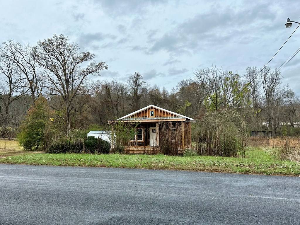 Hayesville, NC 28904,96 Hiawassee Street