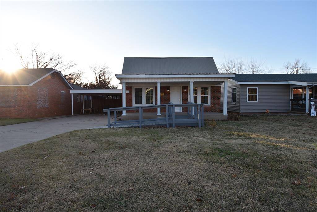 Shawnee, OK 74804,1704 N Market Avenue