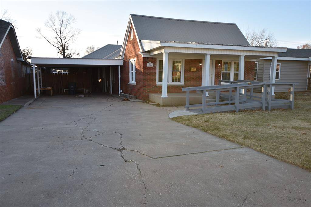 Shawnee, OK 74804,1704 N Market Avenue