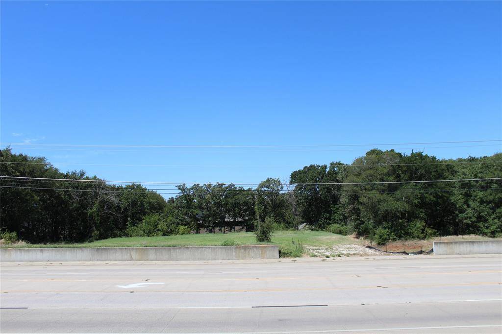 Bedford, TX 76021,1229 N Industrial Boulevard