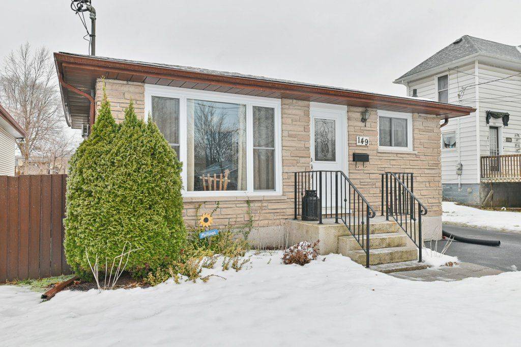 Quinte West, ON K8V 3K3,149 McGill ST