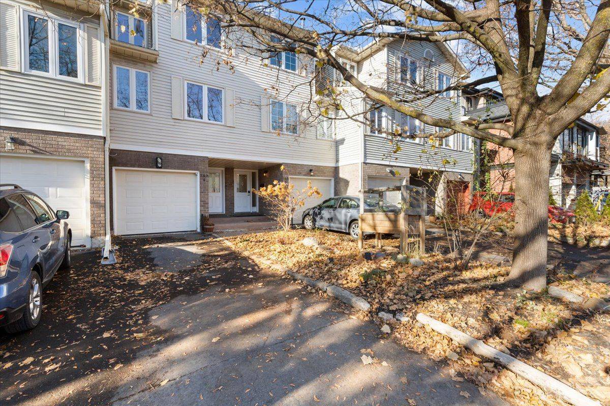 Vanier And Kingsview Park, ON K1L 7T7,249 Garneau ST #4