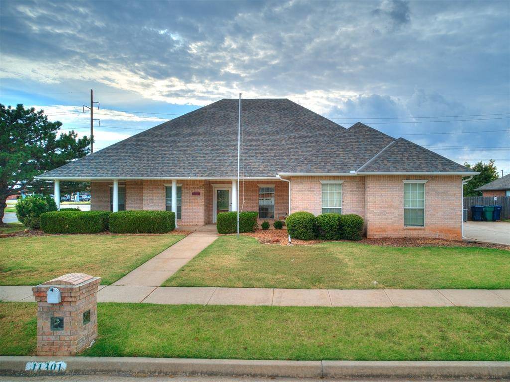 Oklahoma City, OK 73162,11301 Rosehaven Drive