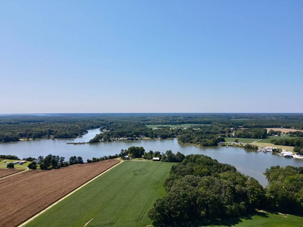 Burgess, VA 22432,340 Flood Point RD