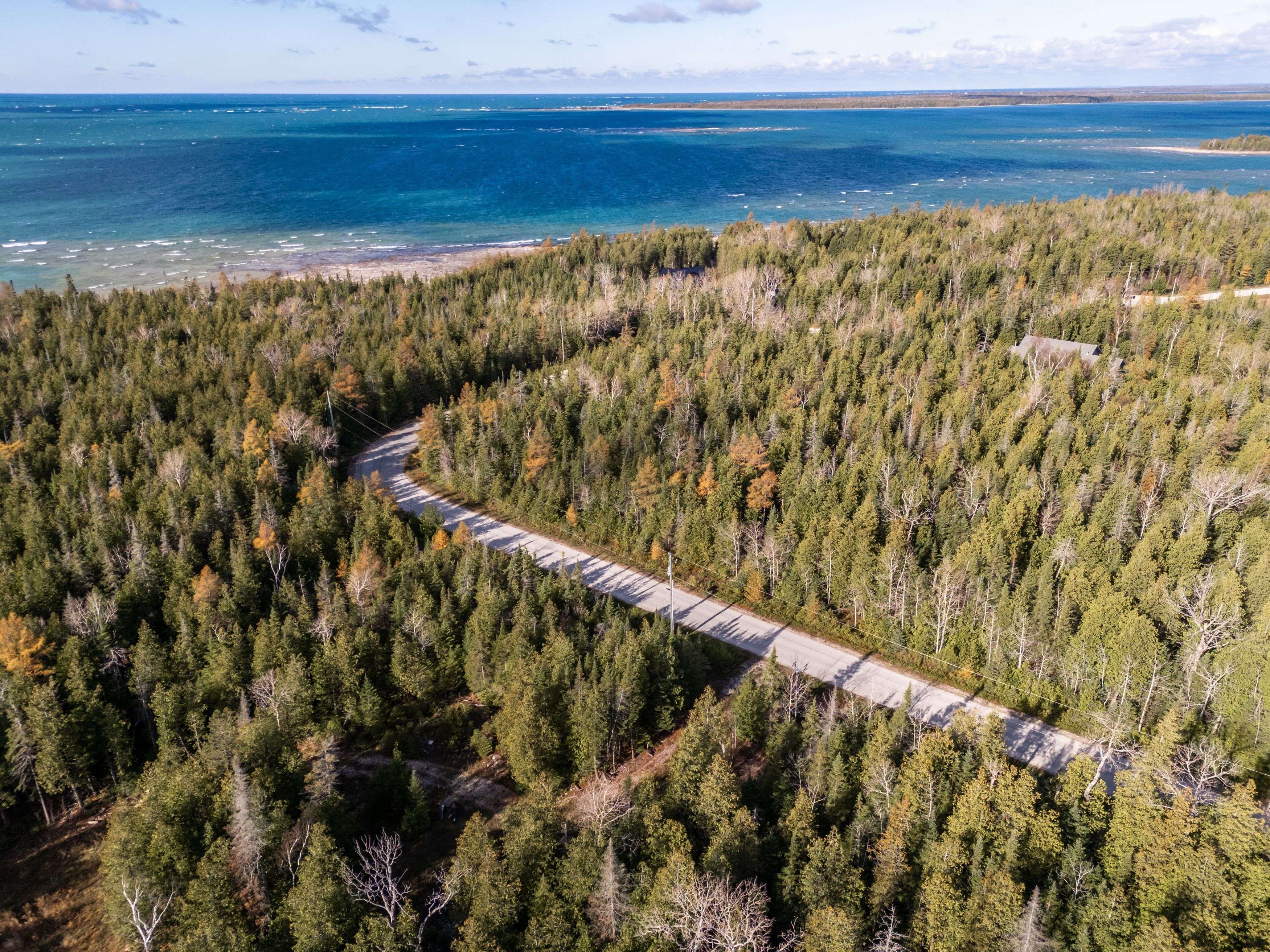 Northern Bruce Peninsula, ON N0H 1W0,17 Fowlie RD