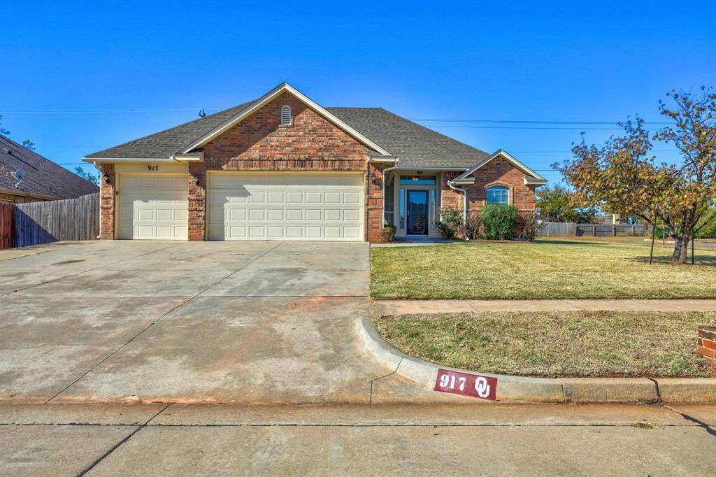 Mustang, OK 73064,917 N Barn Hill Way