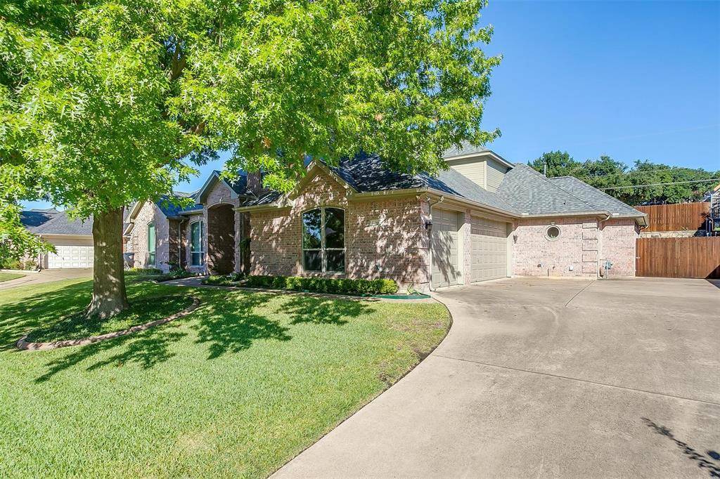 Burleson, TX 76028,412 Shenandoah Drive