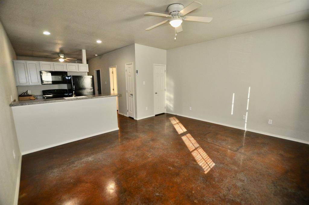 Weatherford, TX 76085,215 Price Lane #11