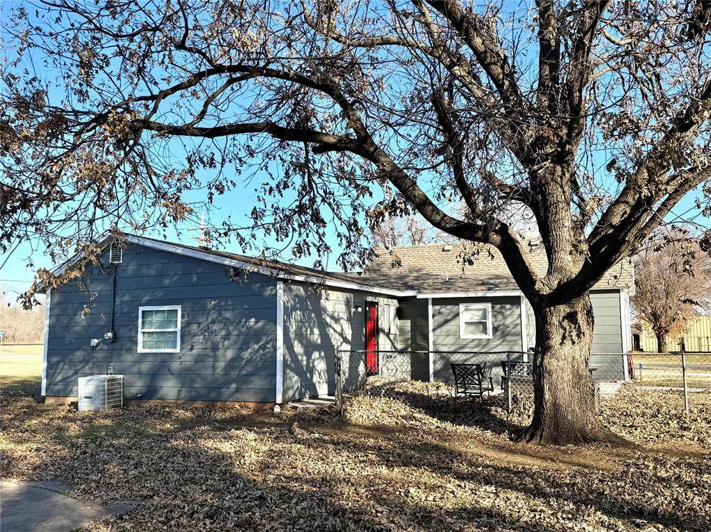 Verden, OK 73092,118 Locust Street