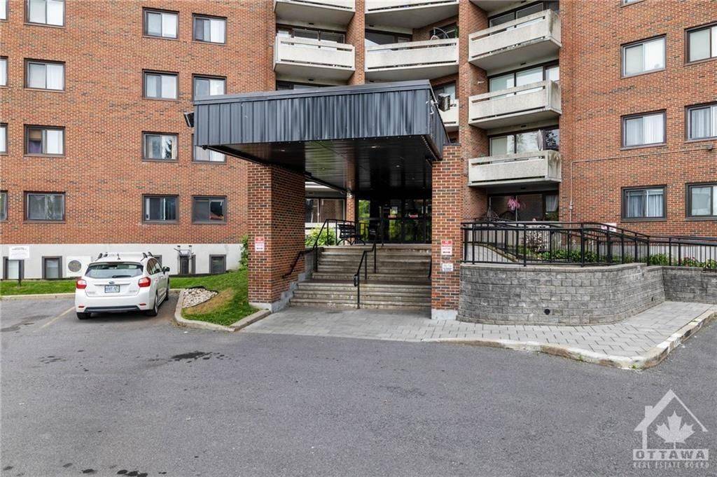 Crystal Bay - Rocky Point - Bayshore, ON K2B 6J6,3100 CARLING AVE #1009