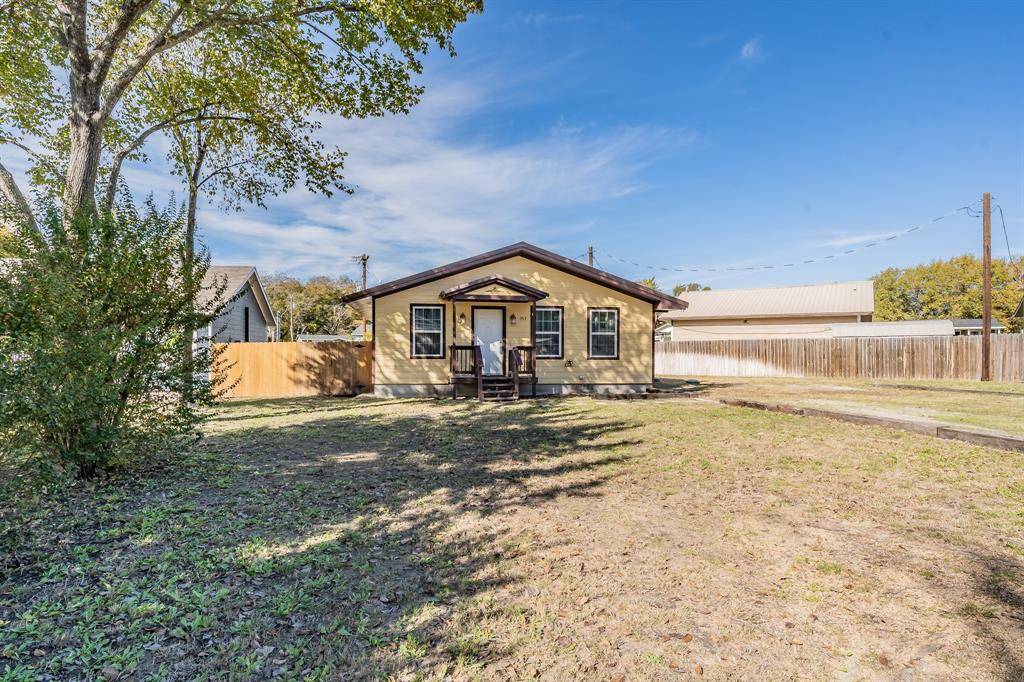 Azle, TX 76020,353 Spring Valley Circle