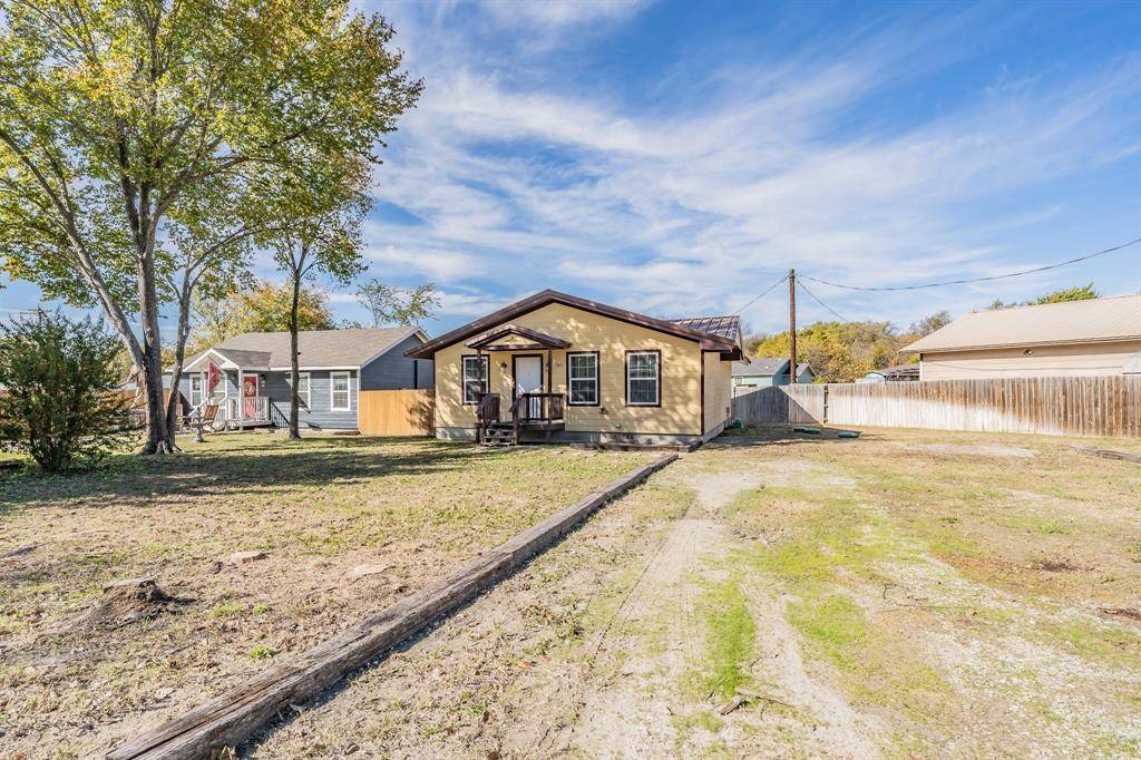 Azle, TX 76020,353 Spring Valley Circle