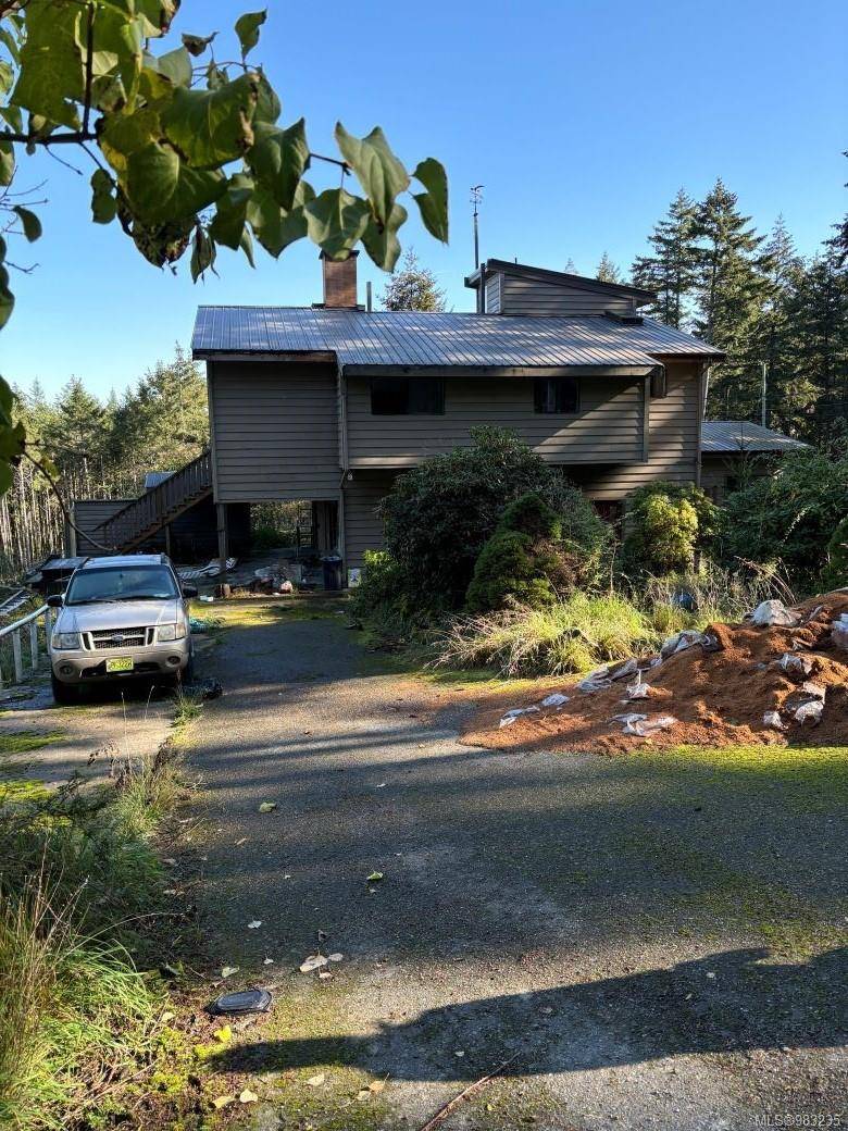 Galiano Island, BC V0N 1P0,611 Robson Way