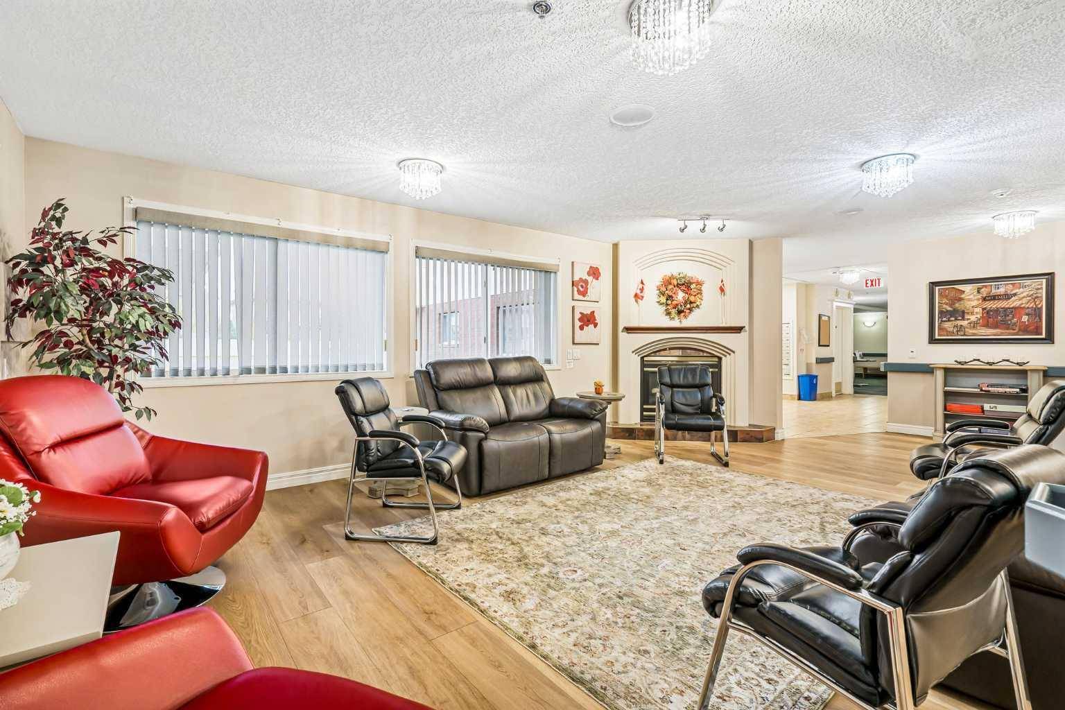 Calgary, AB T3H 3L9,1818 Simcoe BLVD SW #3233