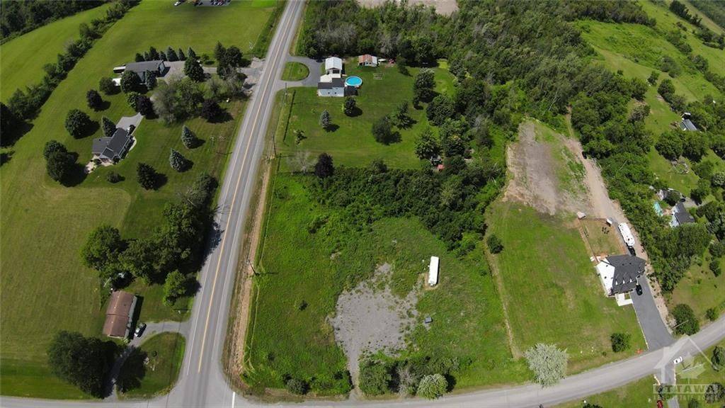 North Glengarry, ON K0C 1A0,20373 EIGG RD