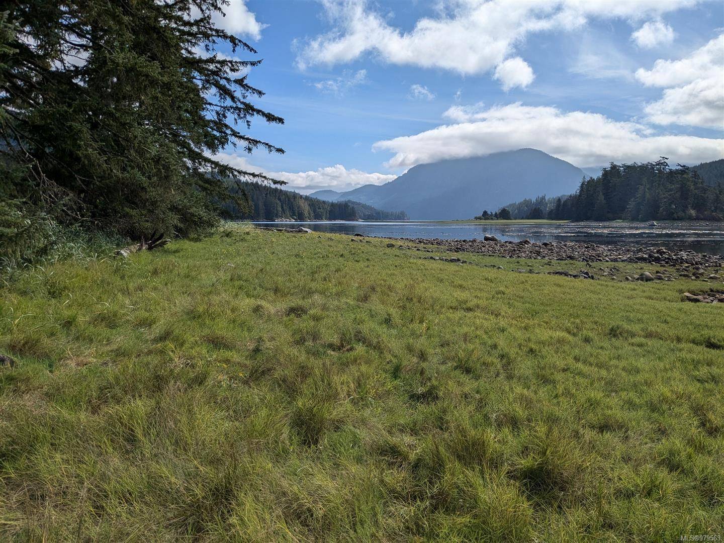 West Cracroft Island, BC V0P 1L0,SL E Chatham Channel Rd