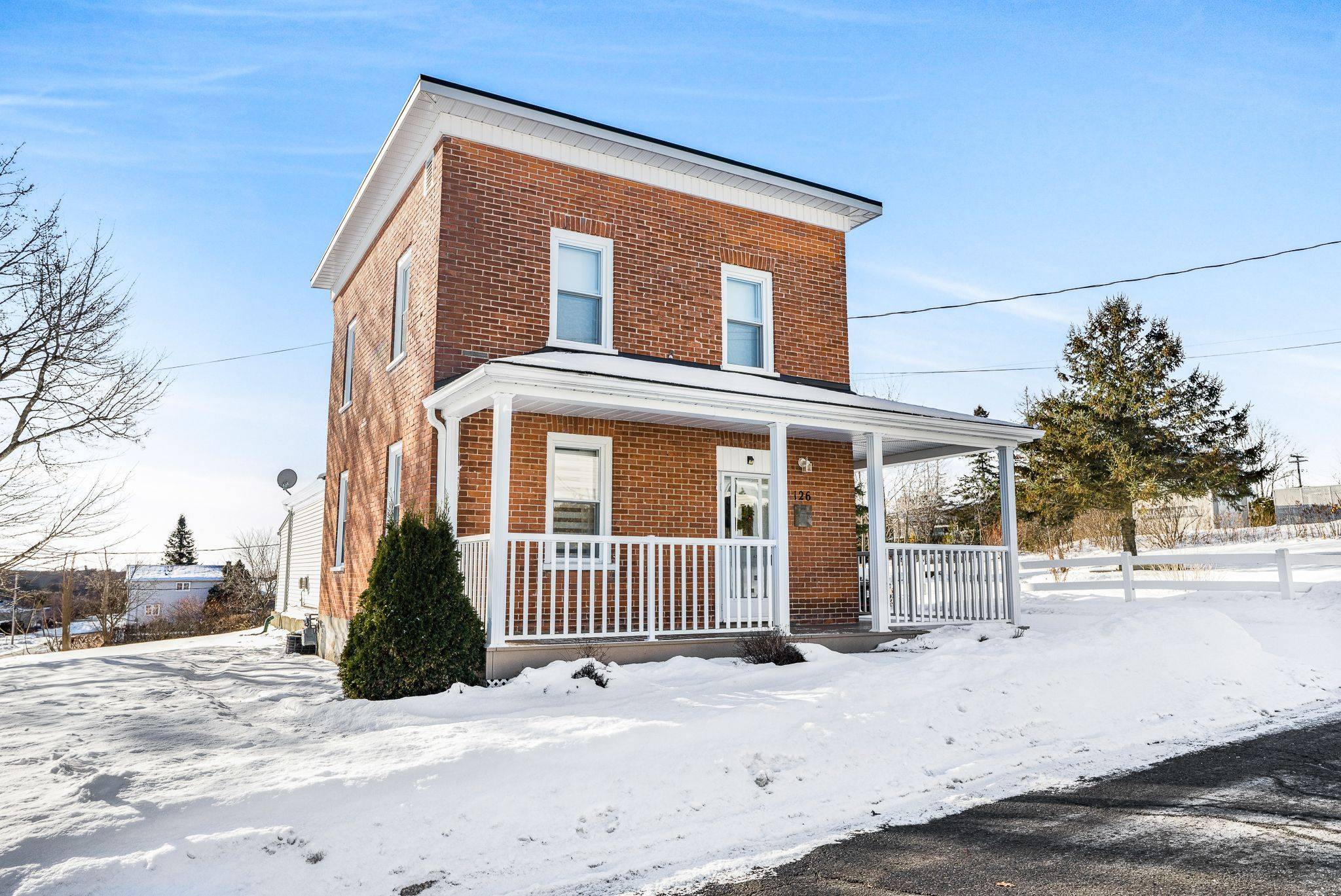 Champlain, ON K0B 1R0,126 MILL ST