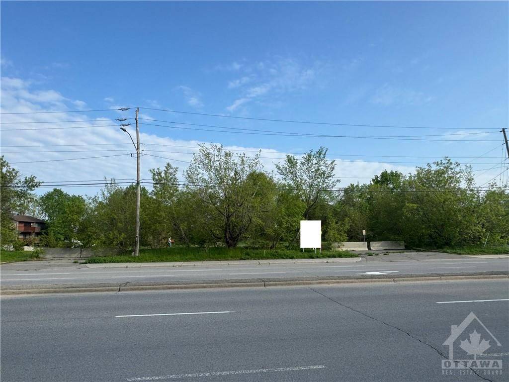 Crystal Bay - Rocky Point - Bayshore, ON K2H 5A4,3077 CARLING AVE