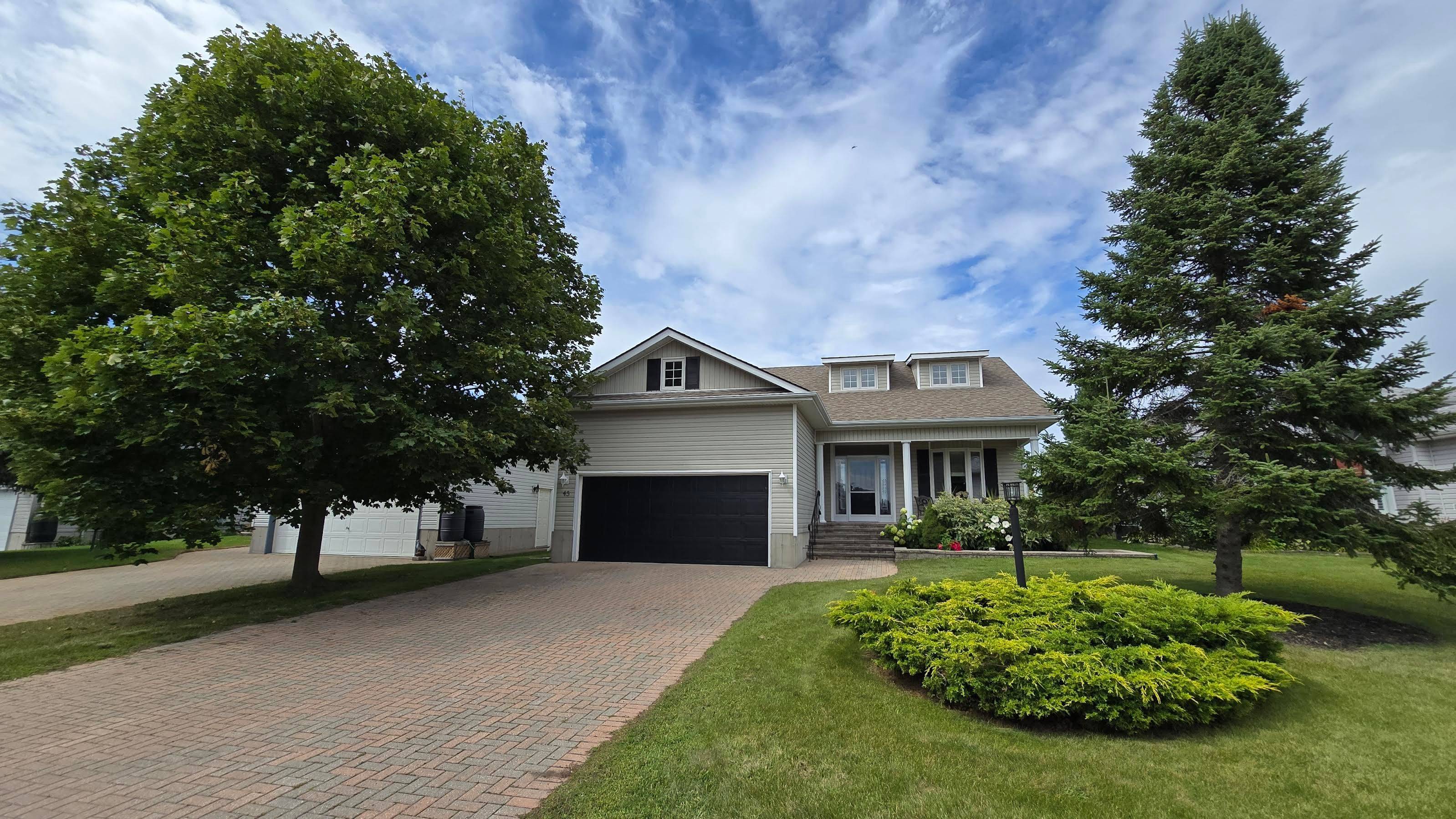 Prince Edward County, ON K0K 3L0,45 Elmdale DR