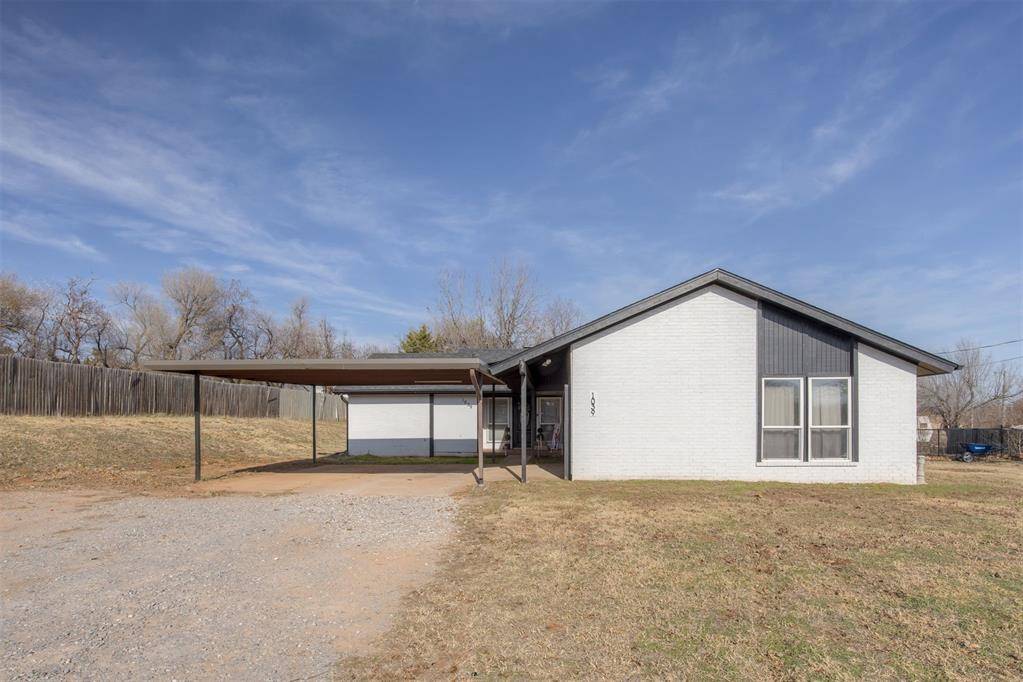 Mustang, OK 73064,1039 E Diane Terrace