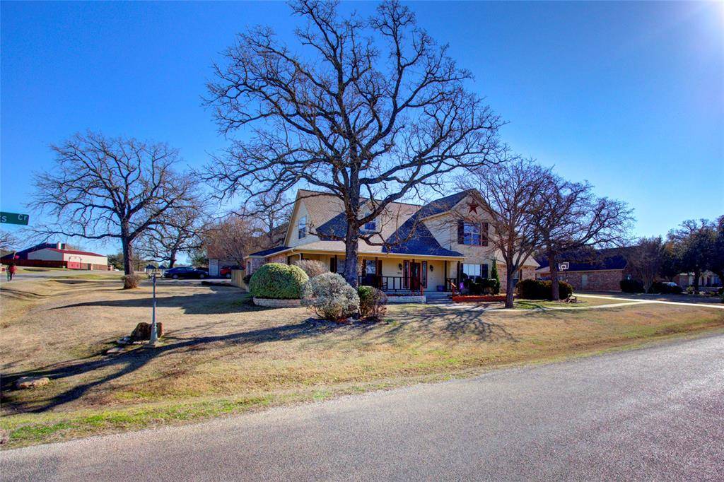 Granbury, TX 76049,3242 Golden Oaks Circle