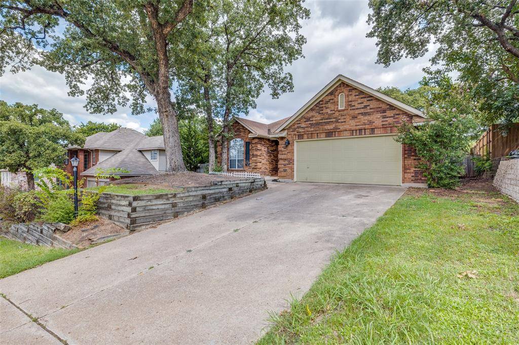 Arlington, TX 76016,3505 Oak Bend Drive