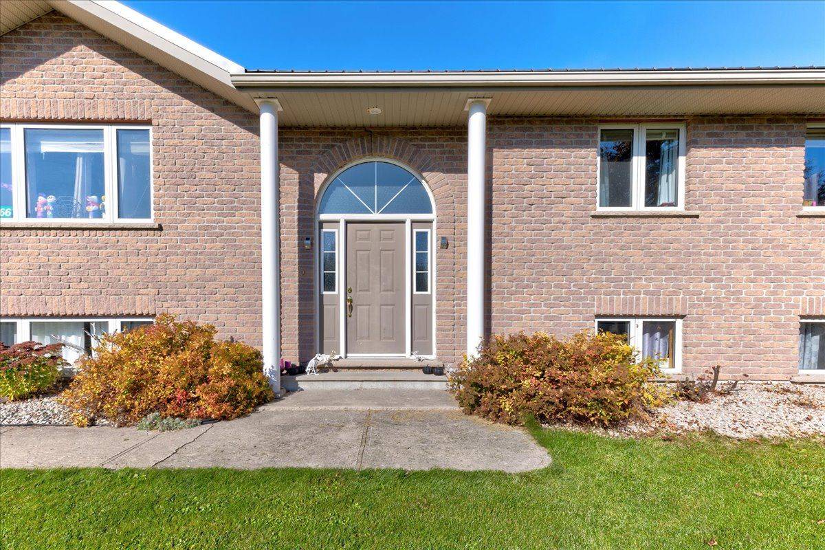 Perth East, ON N0K 1X0,4566 Meadowview DR