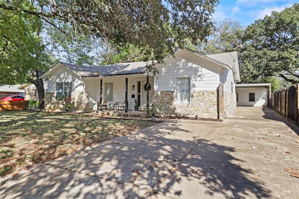 River Oaks, TX 76114,4820 White Oak Lane