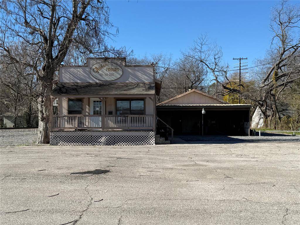 Denison, TX 75020,519 S Armstrong Avenue