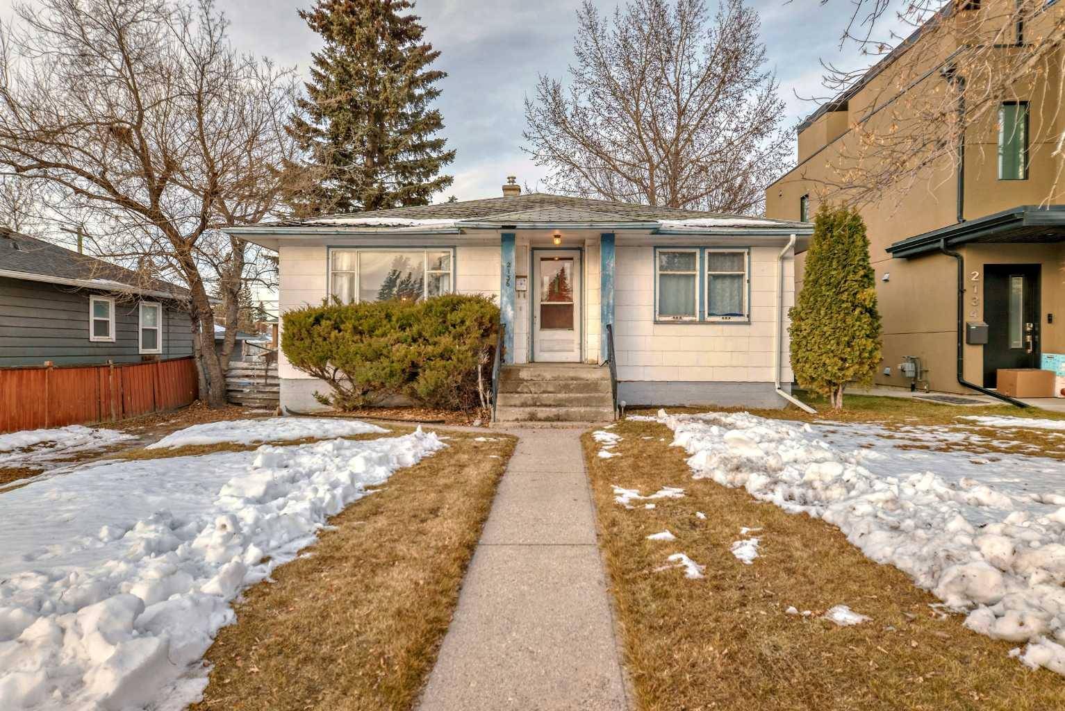 Calgary, AB T2T 0S5,2136 22 AVE SW