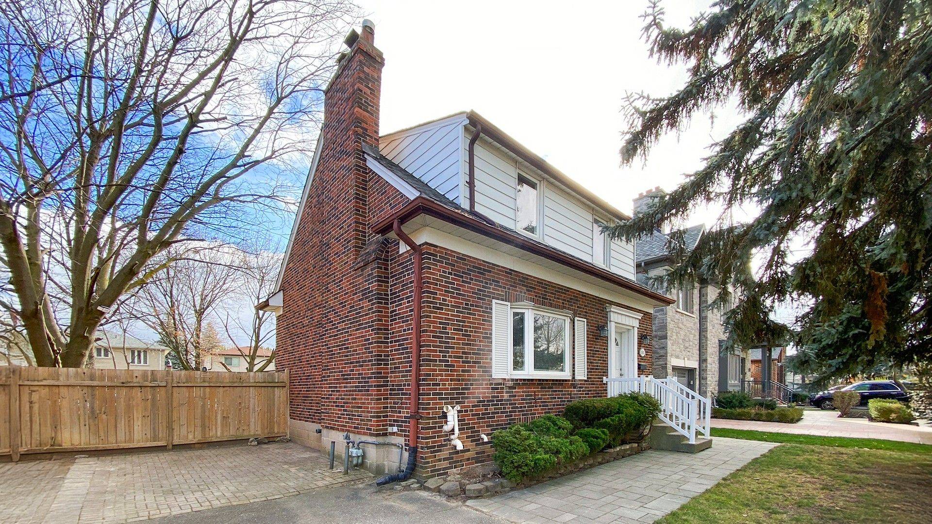 Toronto C04, ON M6A 2K5,101 Brookview DR #BSMT