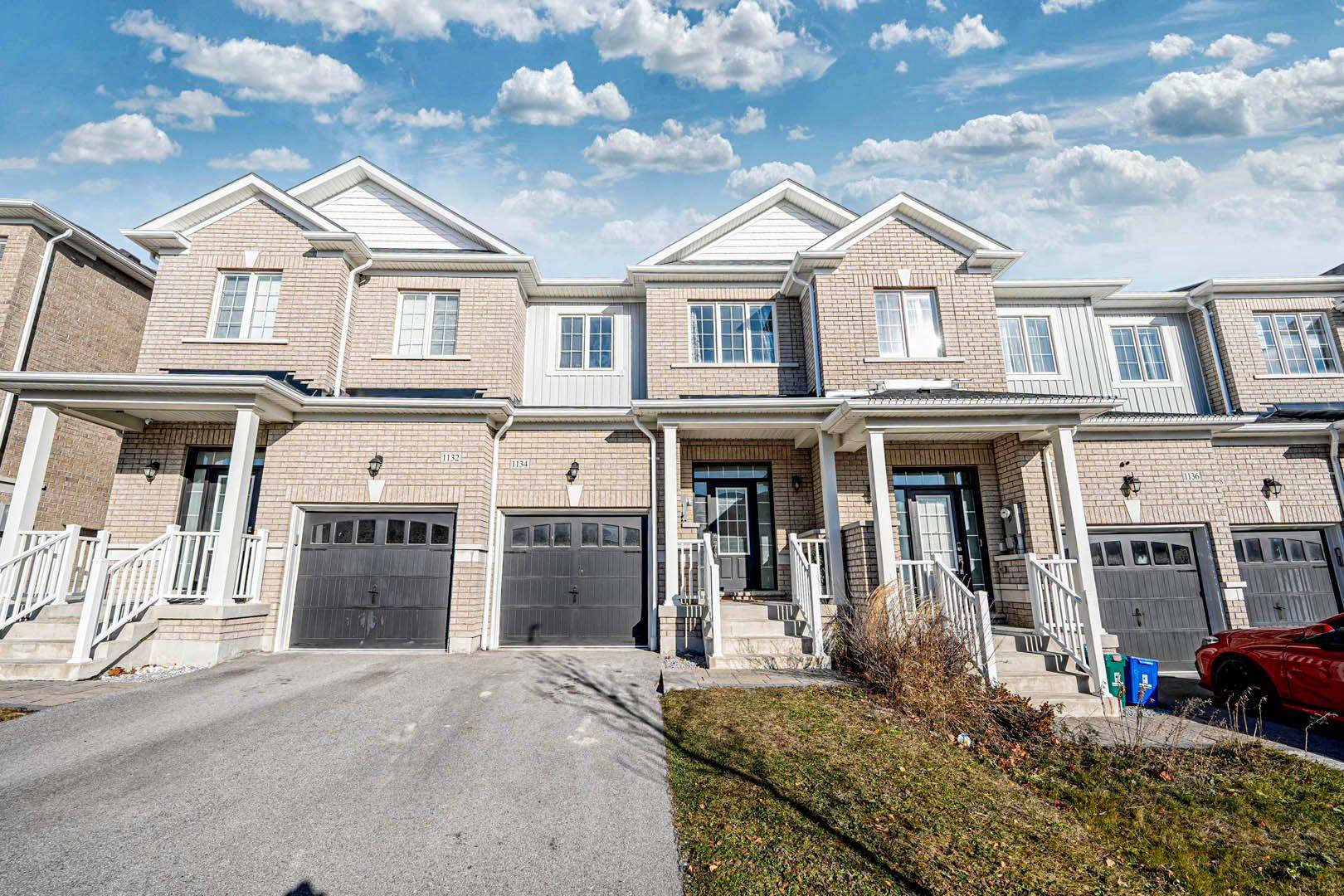 Pickering, ON L1X 0G7,1134 CITRINE ST