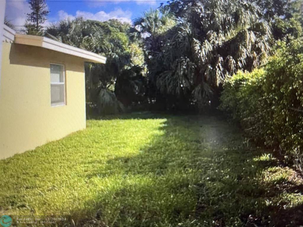 Riviera Beach, FL 33404,1634 W 15th St