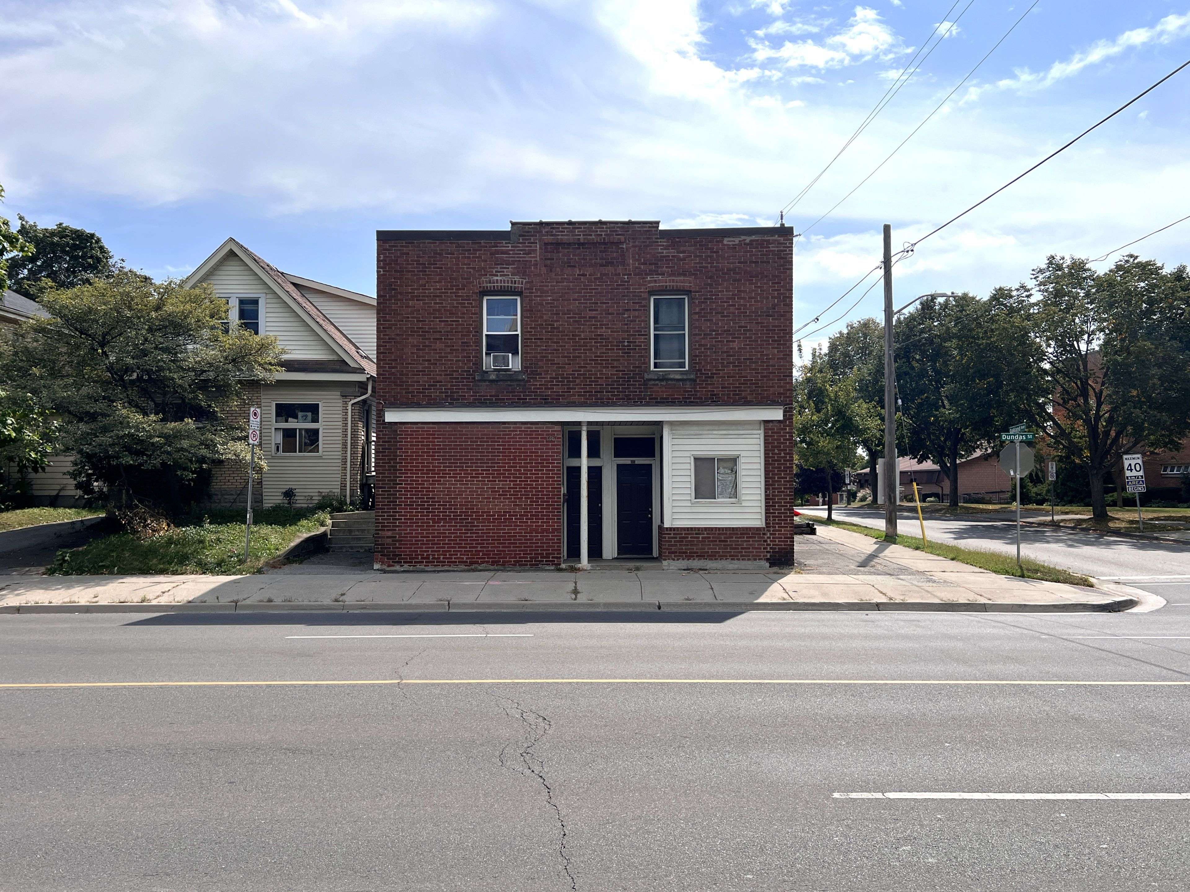 London, ON N5W 3B3,1267 Dundas ST