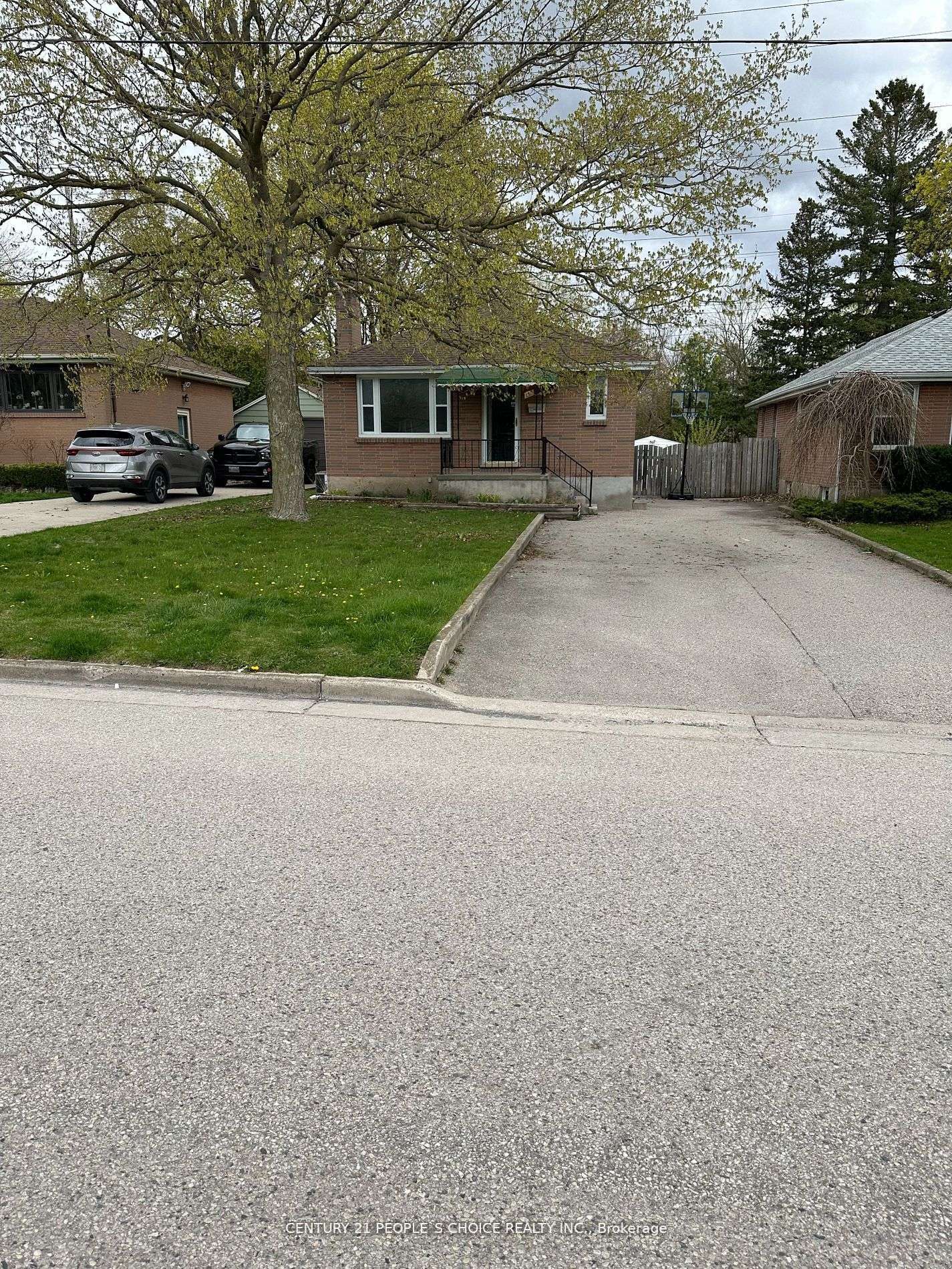 London, ON N5W 1J4,156 Ellsworth CRES