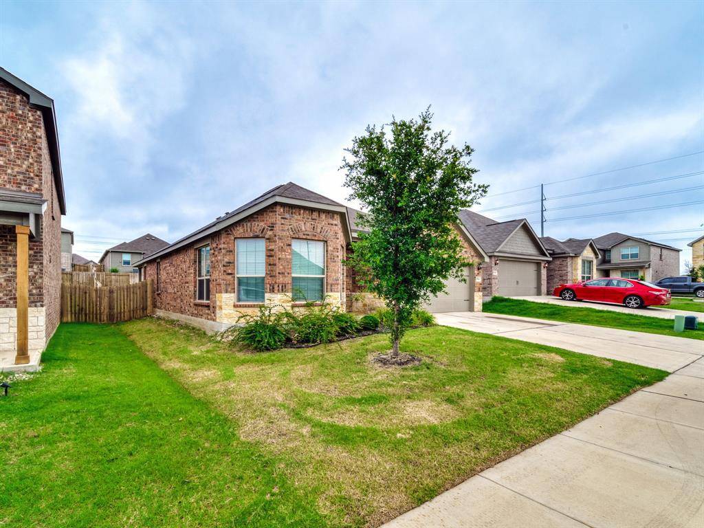 Denton, TX 76207,5304 Songbird Trail