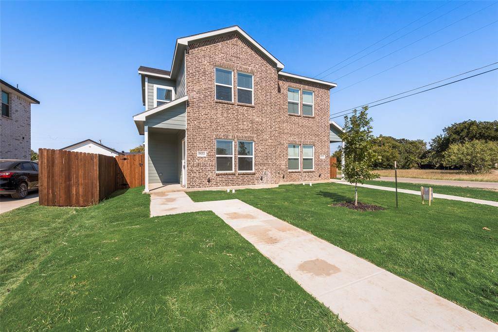 Fort Worth, TX 76119,5935 Grayson Street