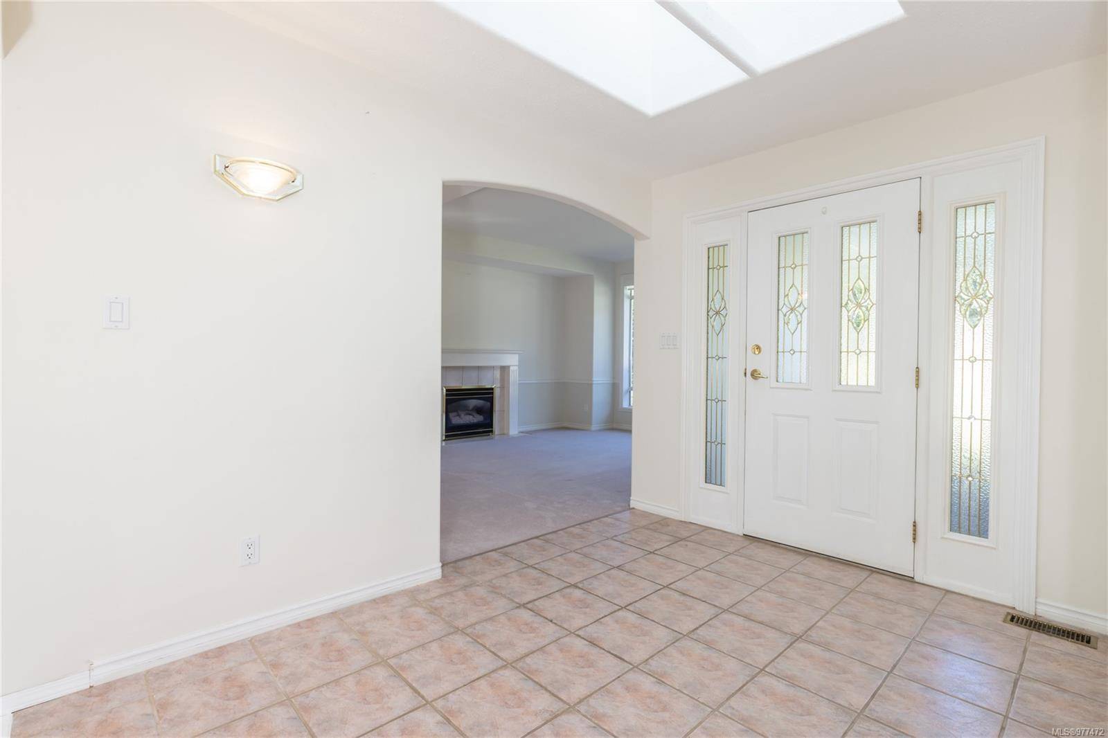 Nanaimo, BC V9T 6G9,5927 Oliver Rd