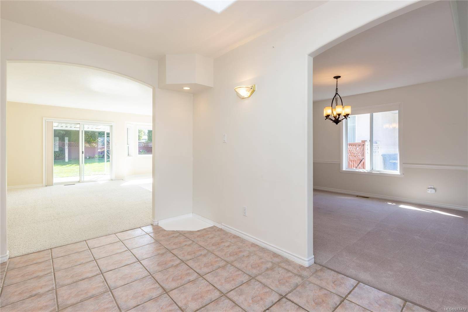 Nanaimo, BC V9T 6G9,5927 Oliver Rd