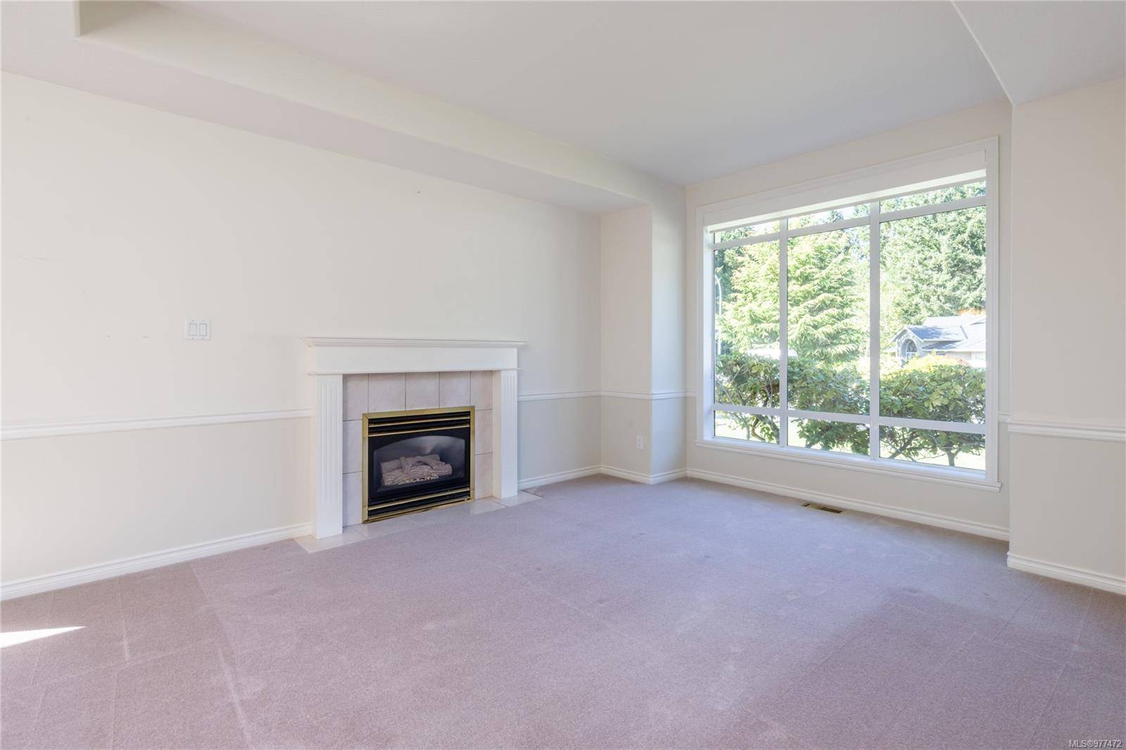 Nanaimo, BC V9T 6G9,5927 Oliver Rd