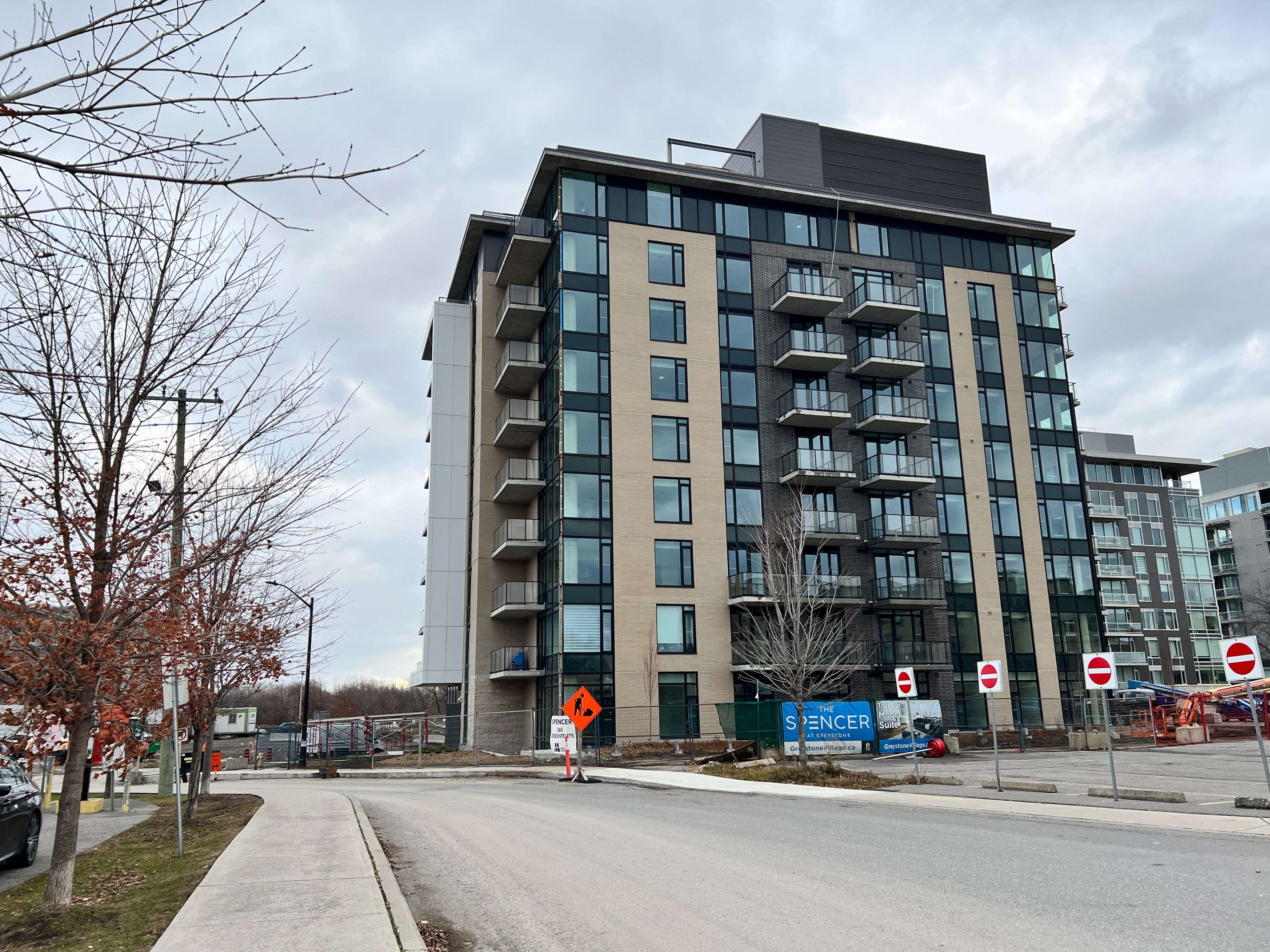 Glebe - Ottawa East And Area, ON K1S 5Y1,360 DESCHATELETS AVE #303