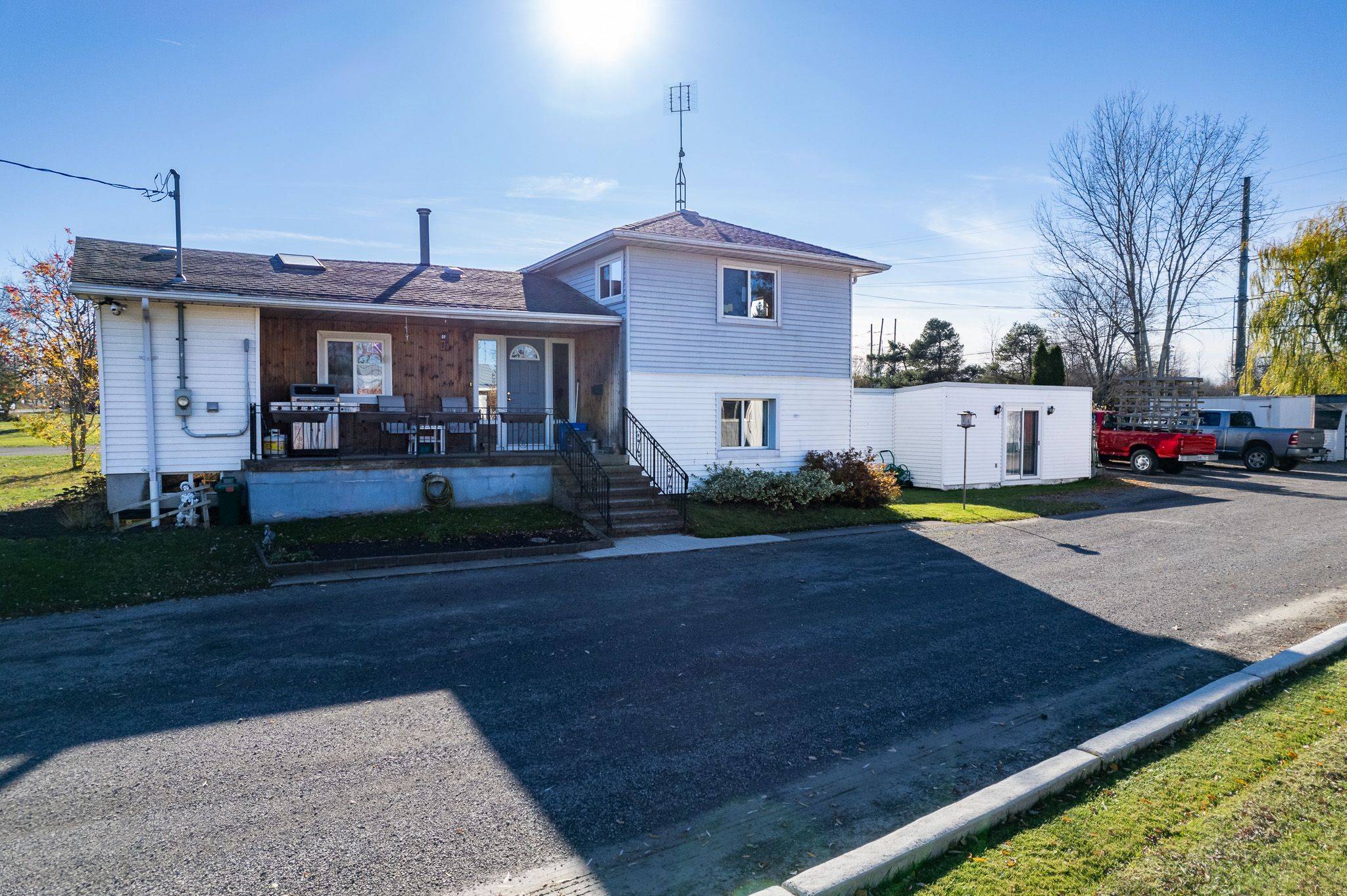 Fort Erie, ON L2A 5M4,1563 Thompson RD