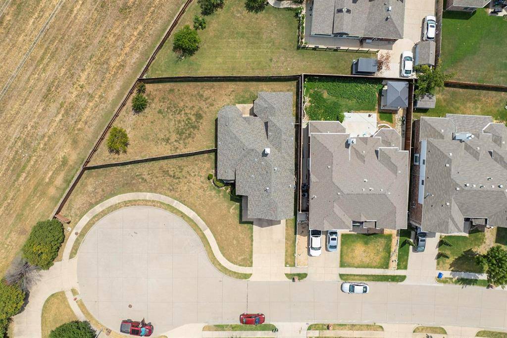 Grand Prairie, TX 75052,2711 Eastland Drive