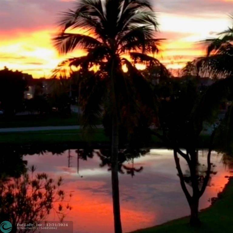 Sunrise, FL 33322,9380 Sunrise Lakes Blvd  #302